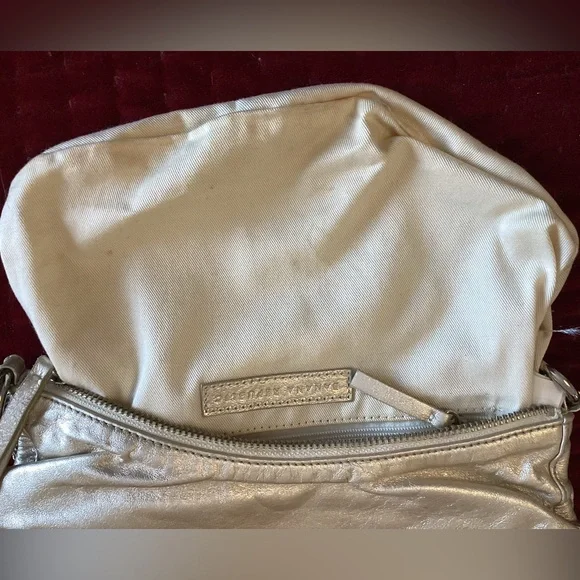 Vtg Banana Republic Gold Leather, bag with shoulder chain - Picture 14 of 15